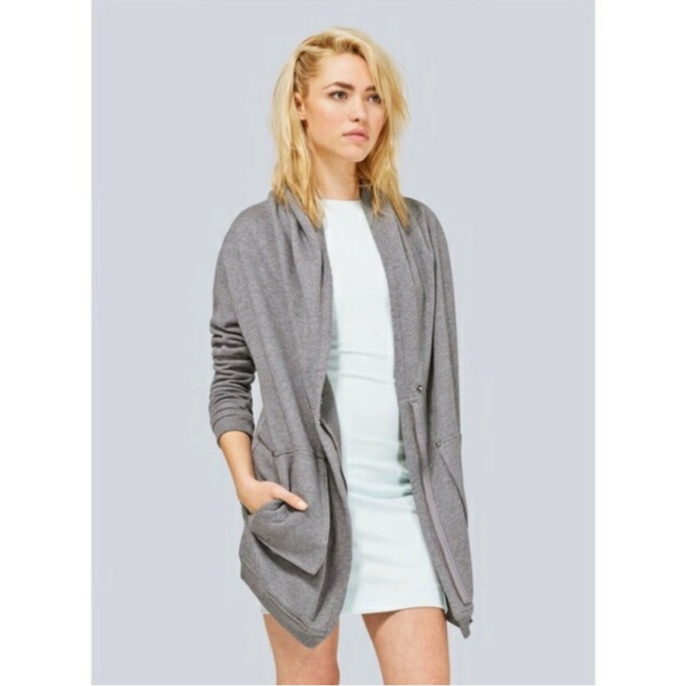Aritzia Wilfred Beige/Gray Knit Cotagecore Coastal New Cardigan Sz M